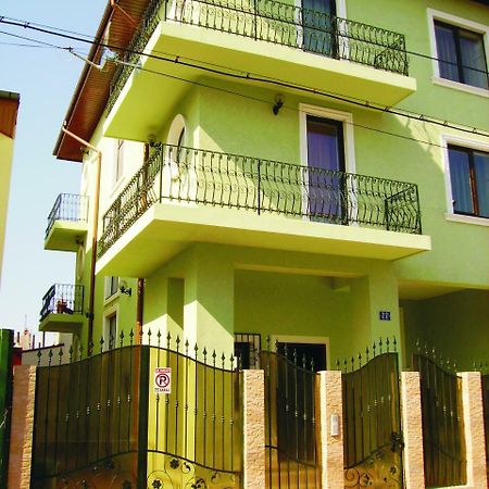 Villa Edera Residence - Gazda Profesionista 布加勒斯特 外观 照片